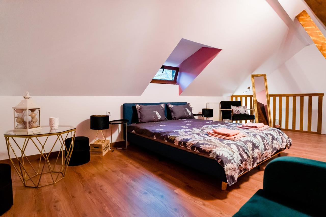 Galeria Grafit Apartments Hermannstadt Exterior foto